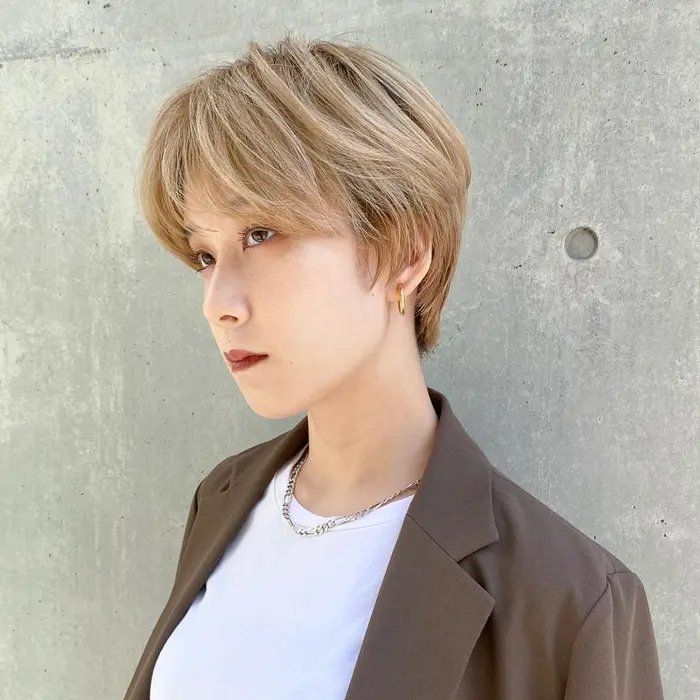 【髪色図鑑】ブロンドってどんな髪色？厳選ヘアカタログ28選を紹介 | minimo room